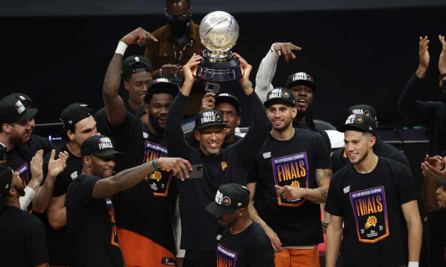 Phoenix Suns beat LA Clippers in Game 6 to clinch Western Conference title