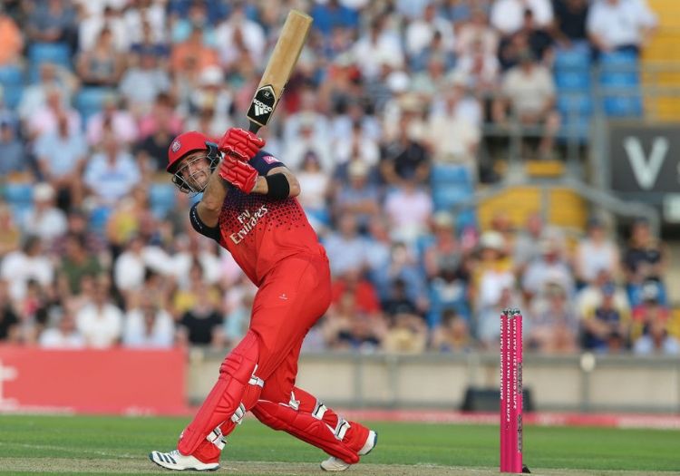 T20 BLAST 2022: Ball Smashed for six by Liam Livingstone retrieved by Construction Workers
