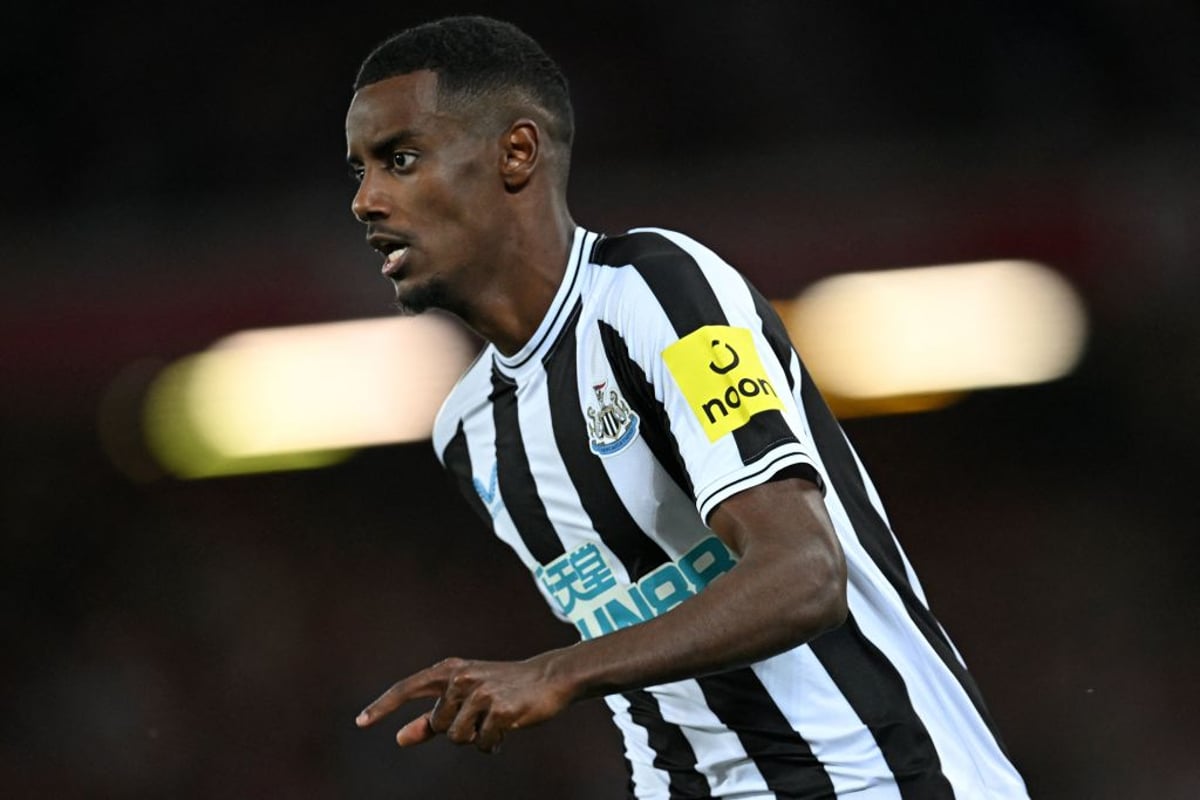 Newcastle United forward Isak will be out until the end of the world Cup
