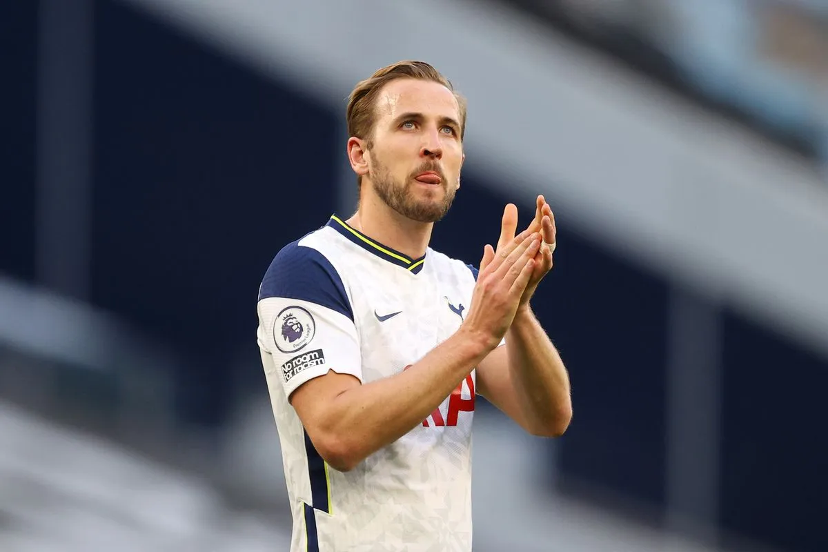 Ian Wrights urges Manchester United to sign Harry Kane