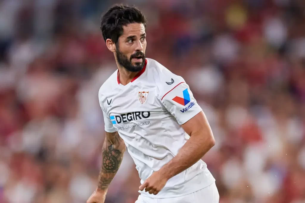 Former Real Madrid midfielder Isco offered to AS Roma