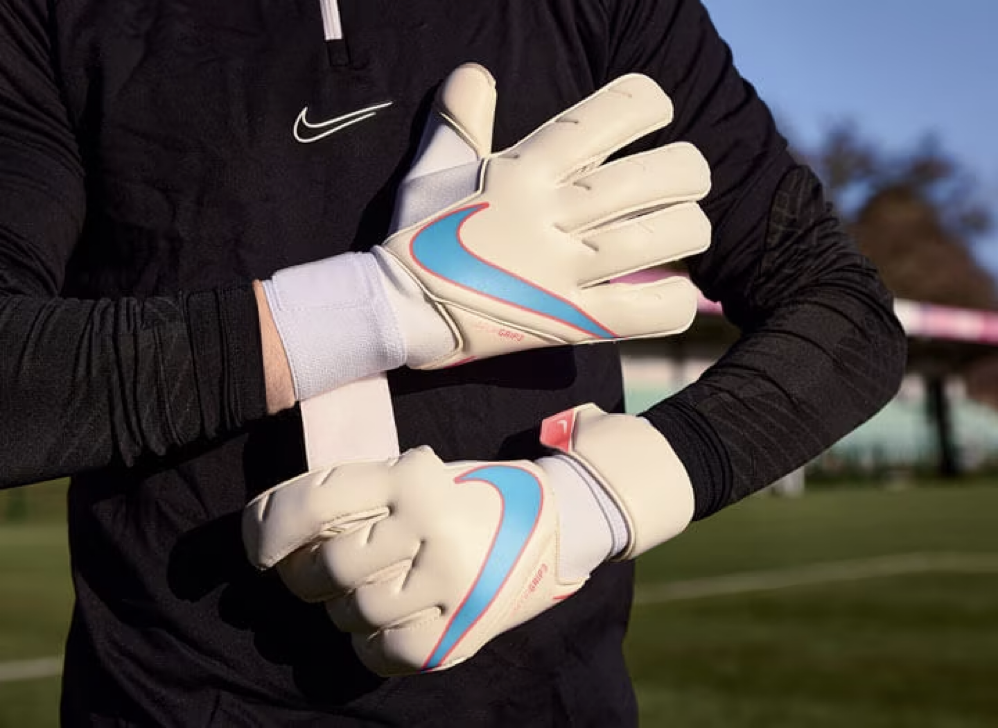 Features of Goalkeeper Gloves